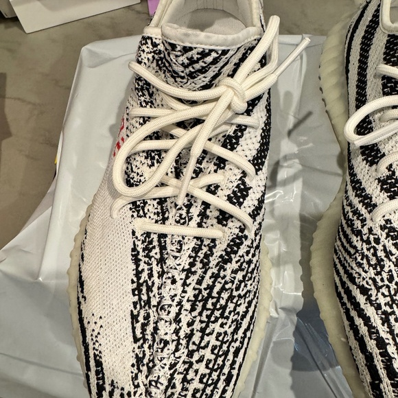 Yeezy zebra